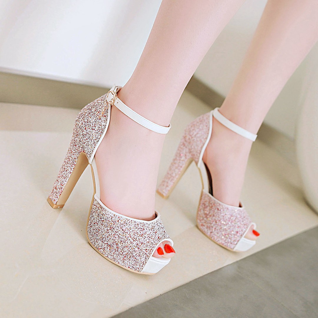 Sandalias de plataforma blanca - Summer Cloth reseña y precio